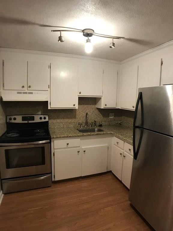 95 Fountain Ln unit 12, South Weymouth, MA 02190 - photo 1