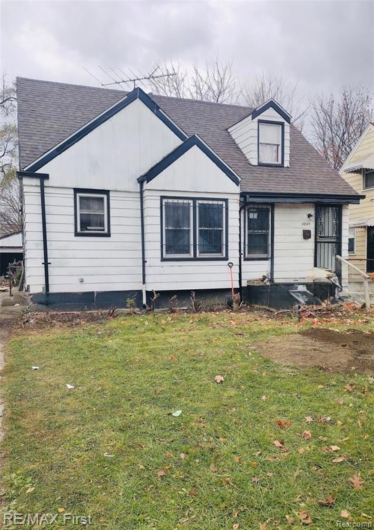 8845 Pierson St, Detroit, MI 48228 - photo 1