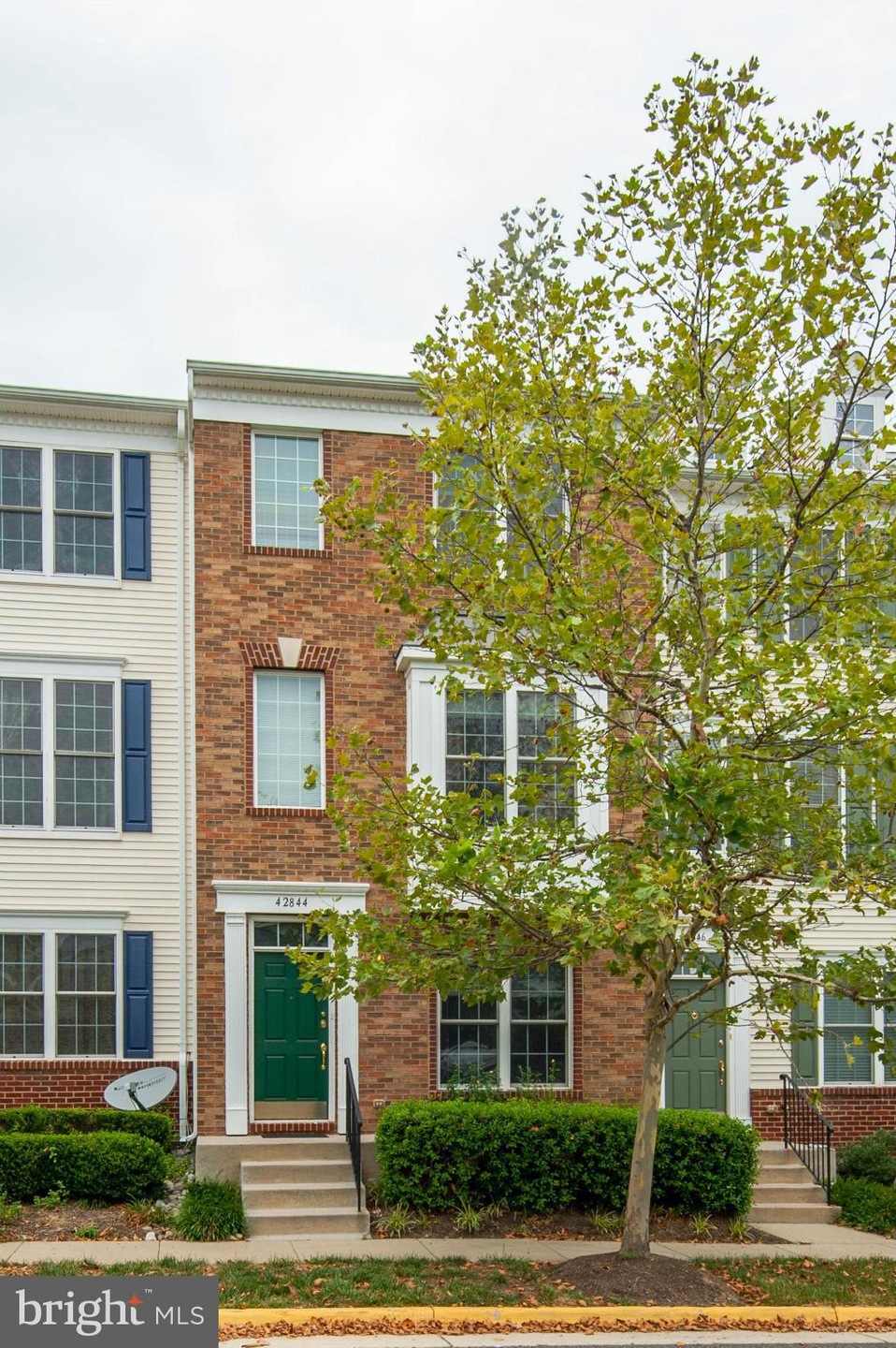 42844 Smallwood Terrace, Chantilly, VA 20152 - photo 1