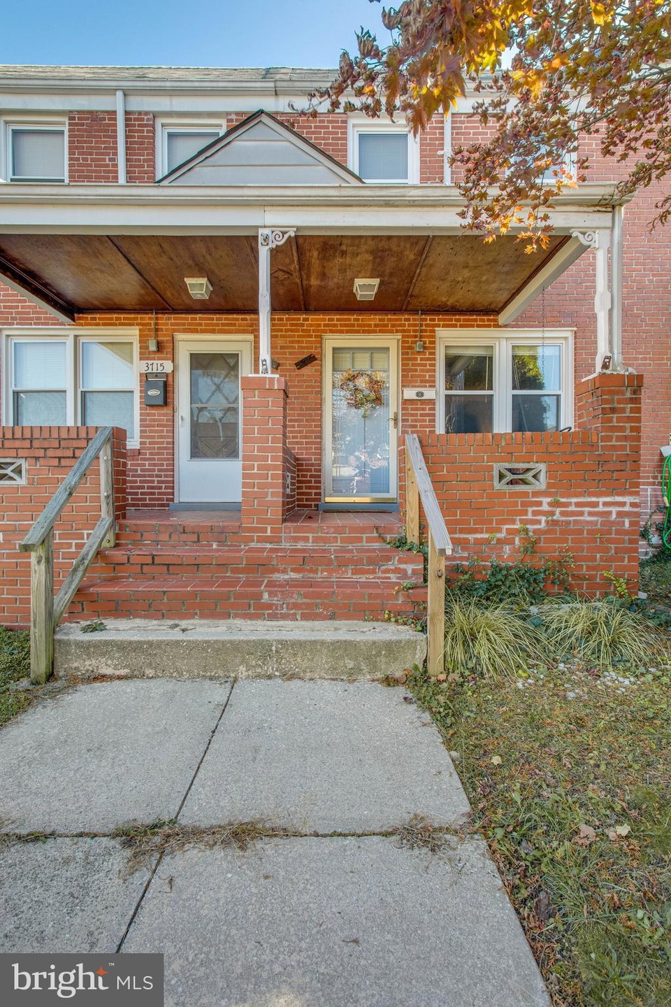 3717 Greenvale Rd, Baltimore, MD 21229 - photo 1