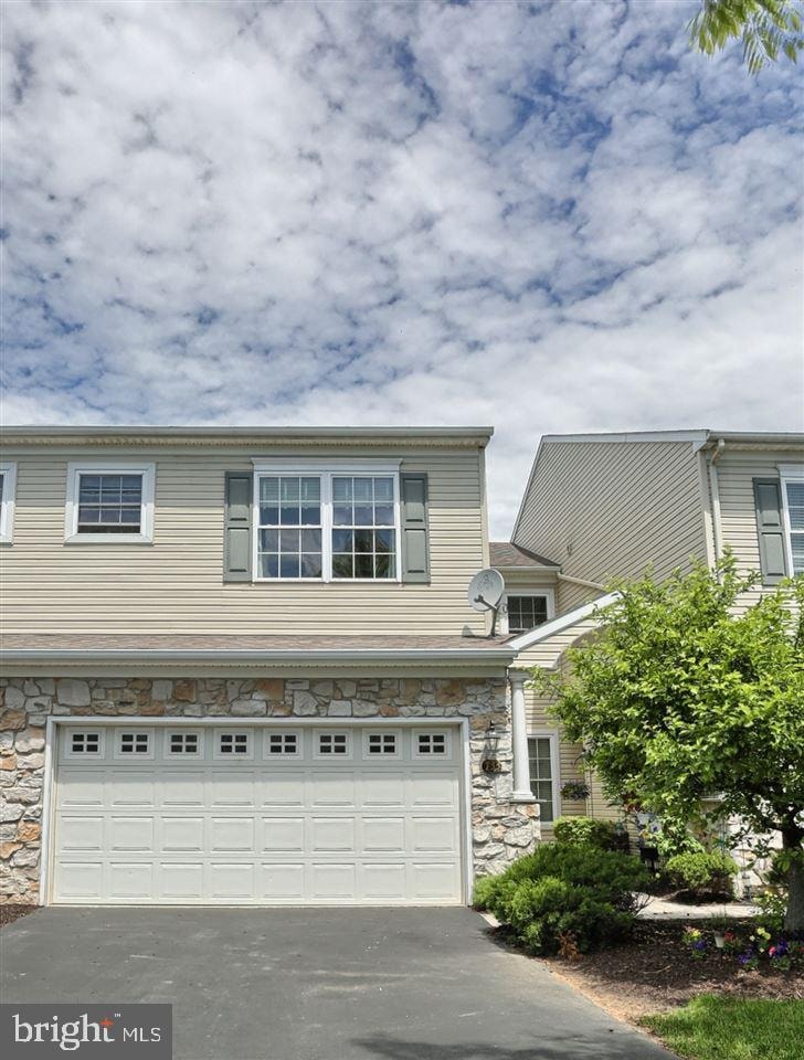 733 Ferris Way, Hershey, PA 17033 - photo 1