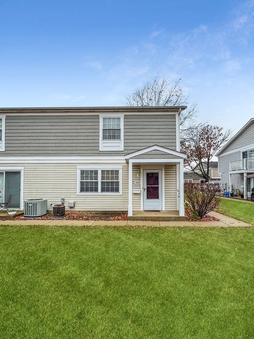 1239 Oboe Ct unit 33, Wheeling, IL 60090 - photo 1