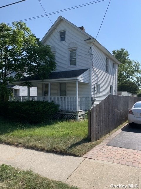 755 Great Neck Rd, Copiague, NY 11726 - photo 1