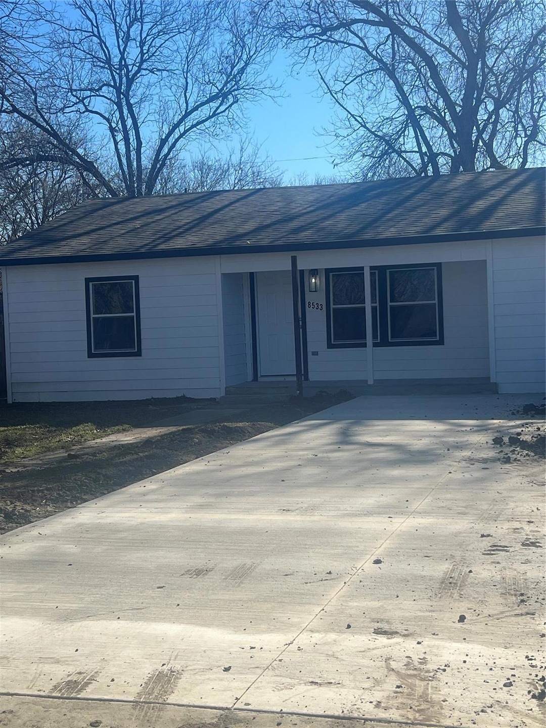 8533 Sussex Ct, Fort Worth, TX 76108 - photo 1