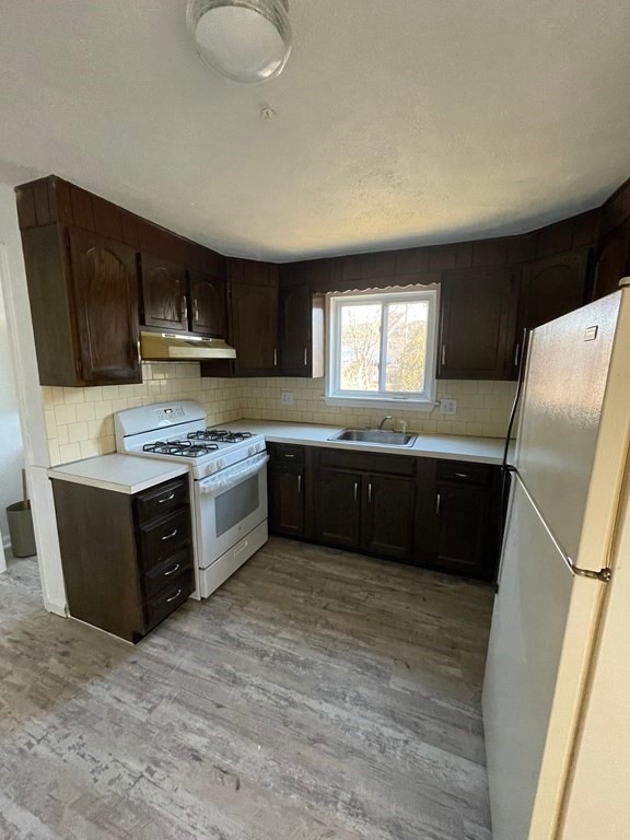 70 Cox St unit 1, Hudson, MA 01749 - photo 1