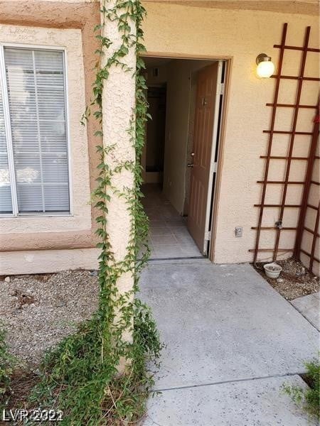 1608 N Torrey Pines Dr unit 103, Las Vegas, NV 89108 - photo 1
