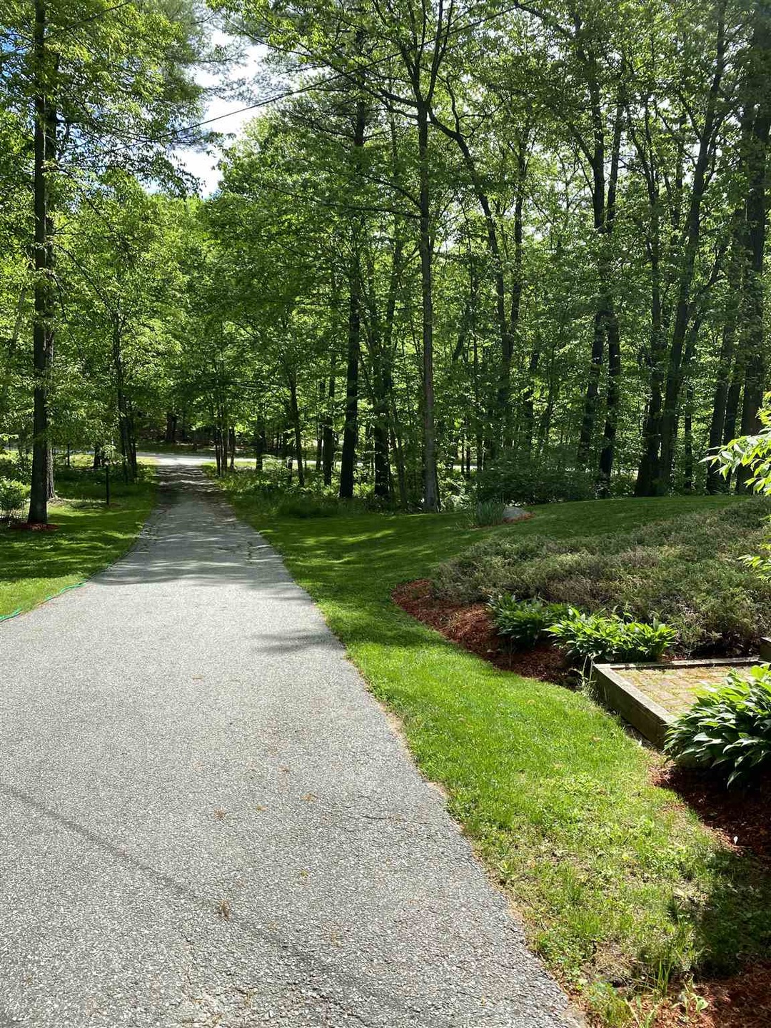 8 Emerald Dr, Derry, NH 03038 - photo 1