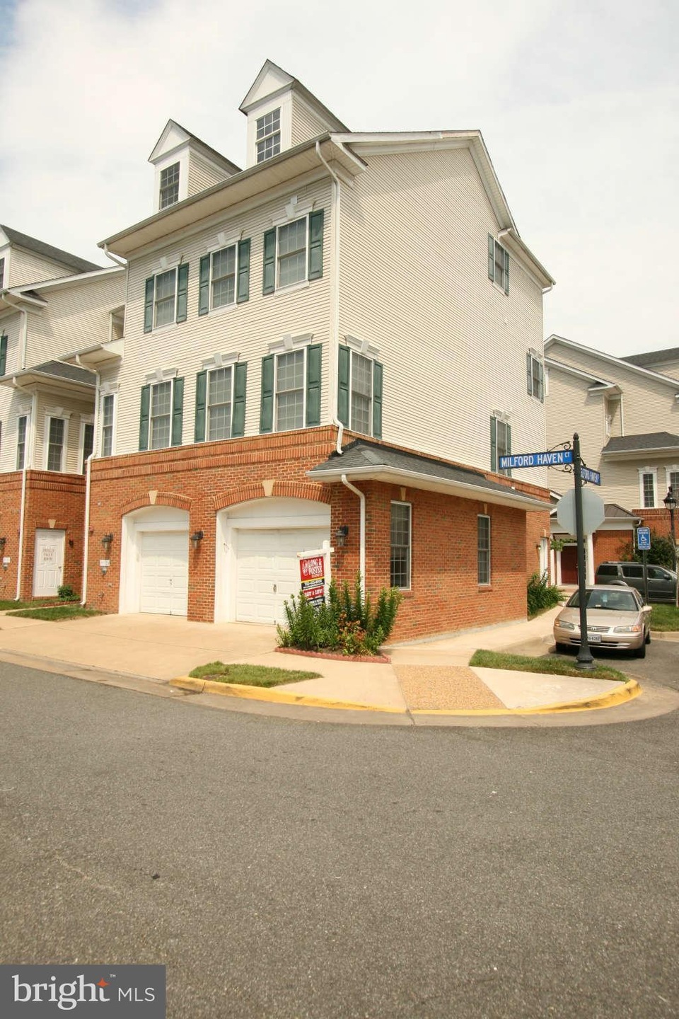 8938 Milford Haven Ct unit 38A, Lorton, VA 22079 - photo 1