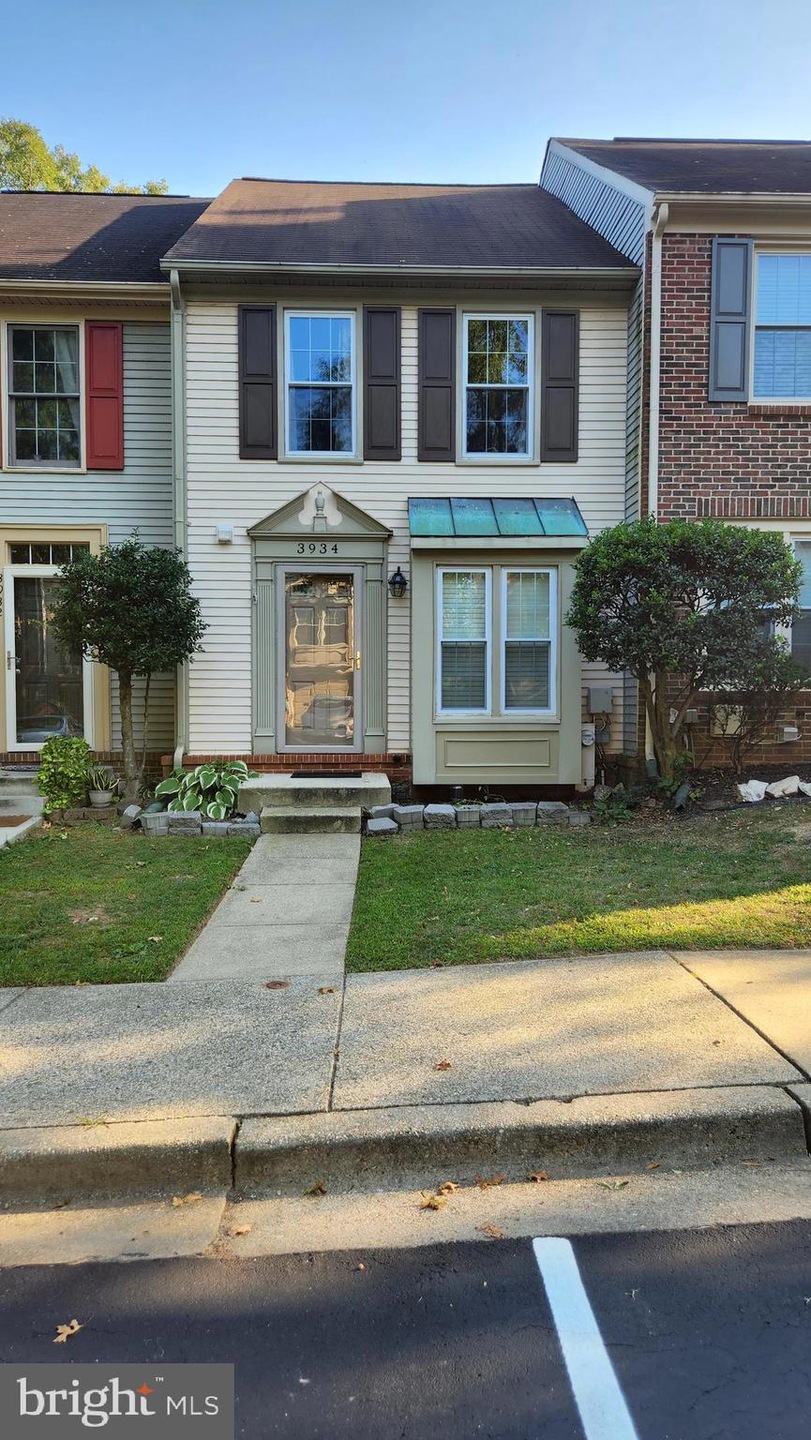 3934 Angelton Ct, Burtonsville, MD 20866 - photo 1