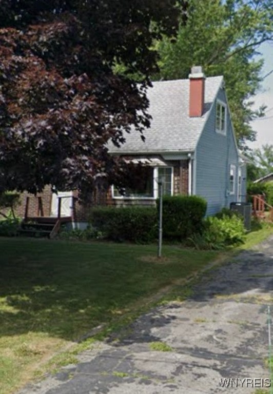 5802 Pinehurst Ct, Lake View, NY 14085 - photo 1