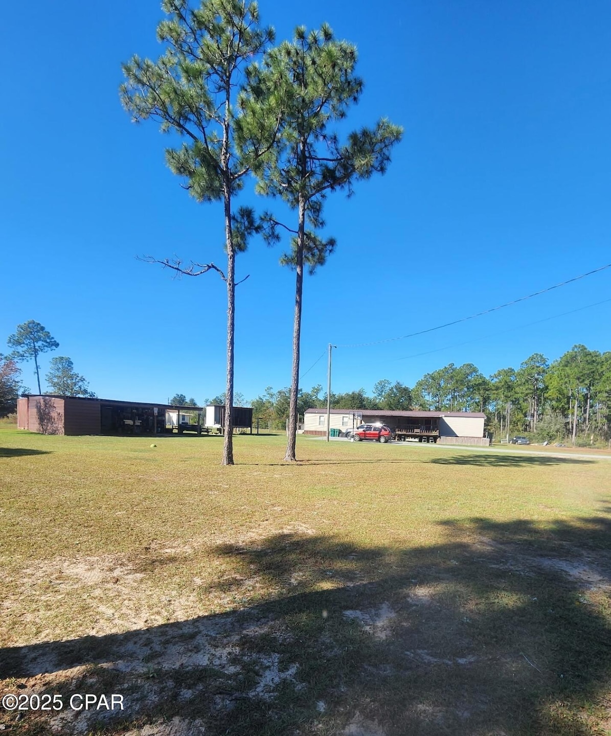 425 Coralvine Dr, Chipley, FL 32428 - photo 1