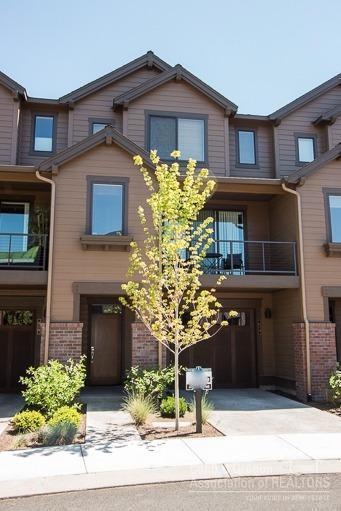 874 SW Crestline Dr, Bend, OR 97702 - photo 1