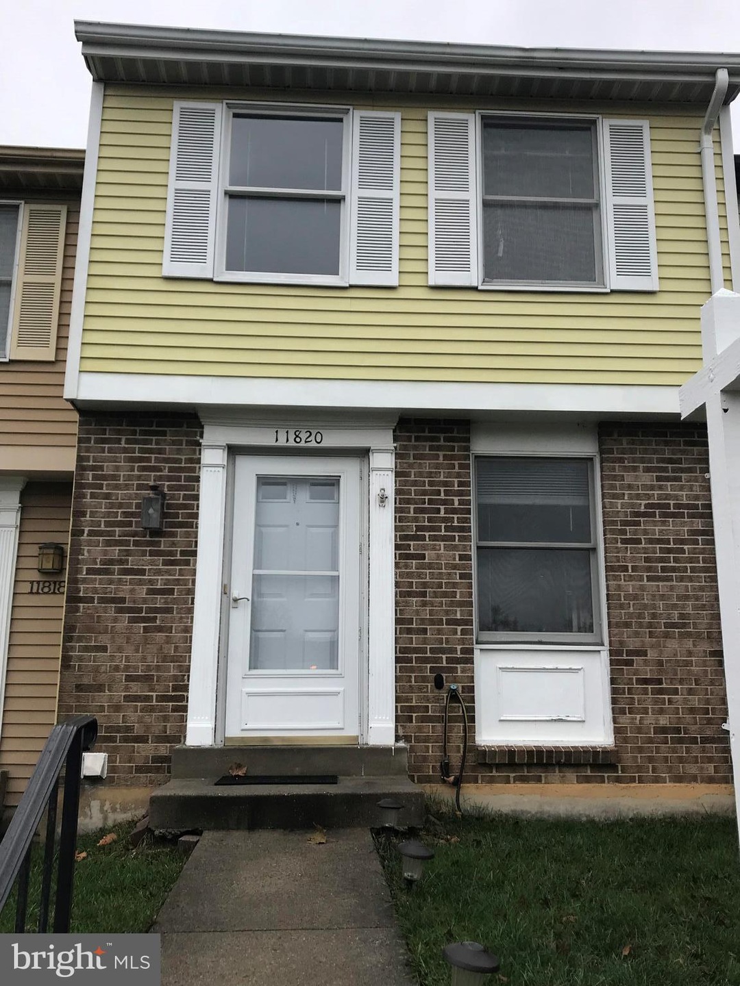 11820 Ashbrook Ct, Germantown, MD 20876 - photo 1