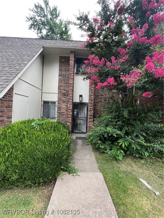 1500 S Albert Pike Ave unit 9, Fort Smith, AR 72903 - photo 1