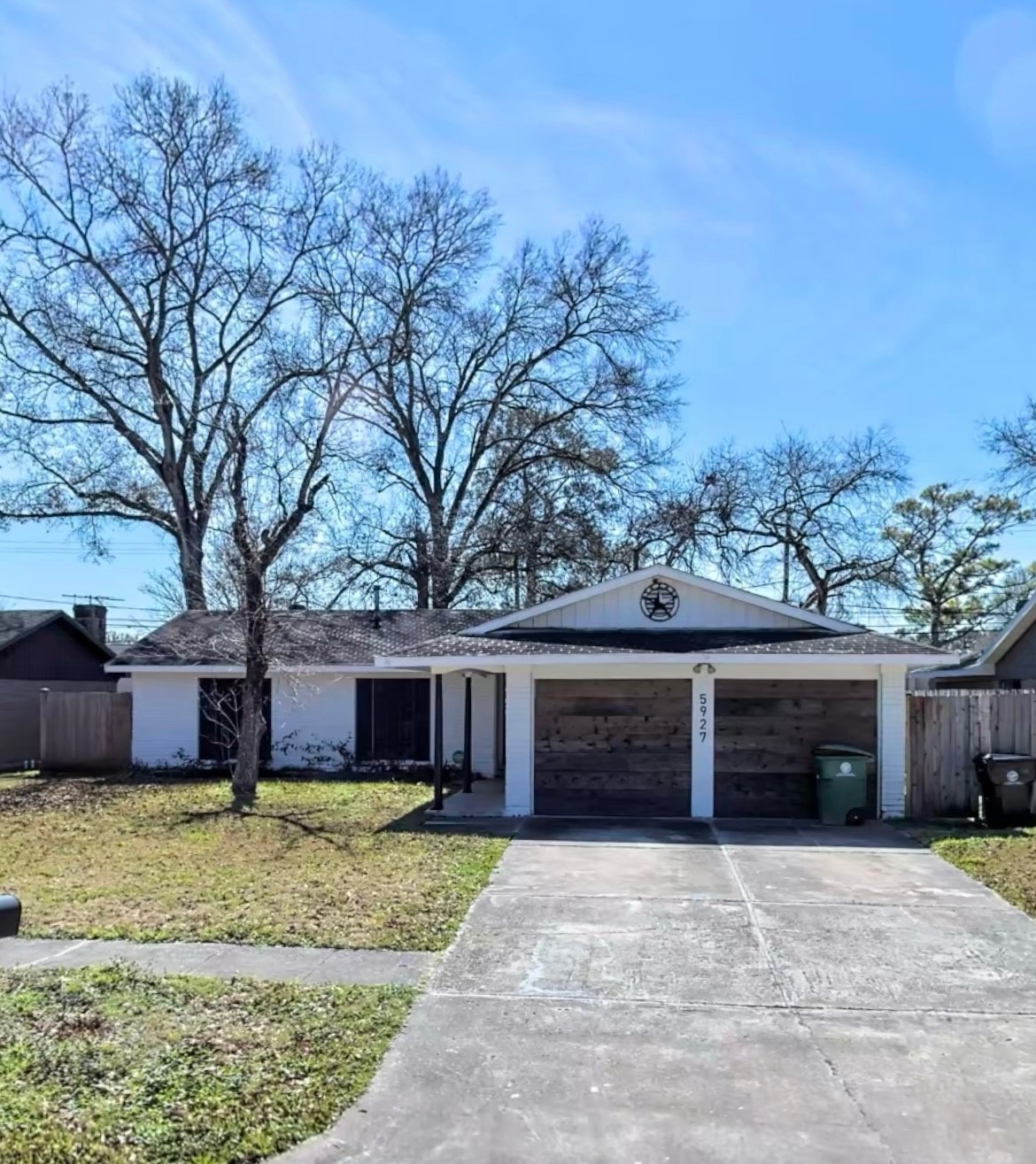 5927 Black Maple Ln, Houston, TX 77088 - photo 1