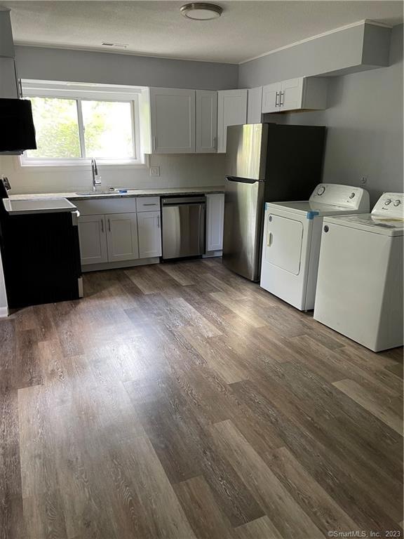 674 Cove Rd unit 6, Stamford, CT 06902 - photo 1