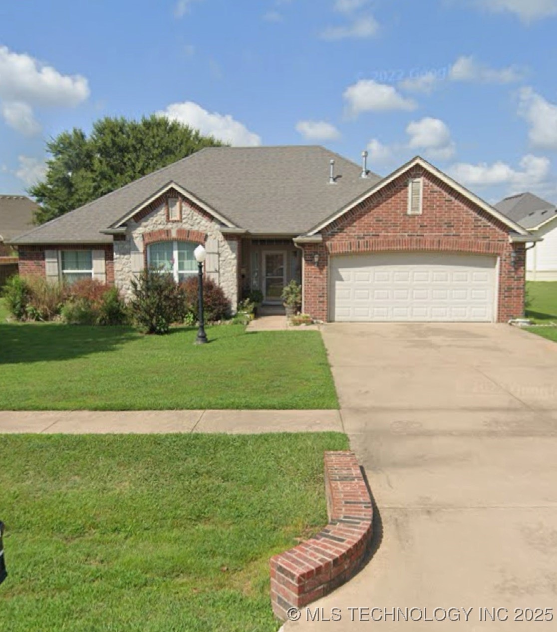 1204 S Hummingbird Ln, Skiatook, OK 74070 - photo 1
