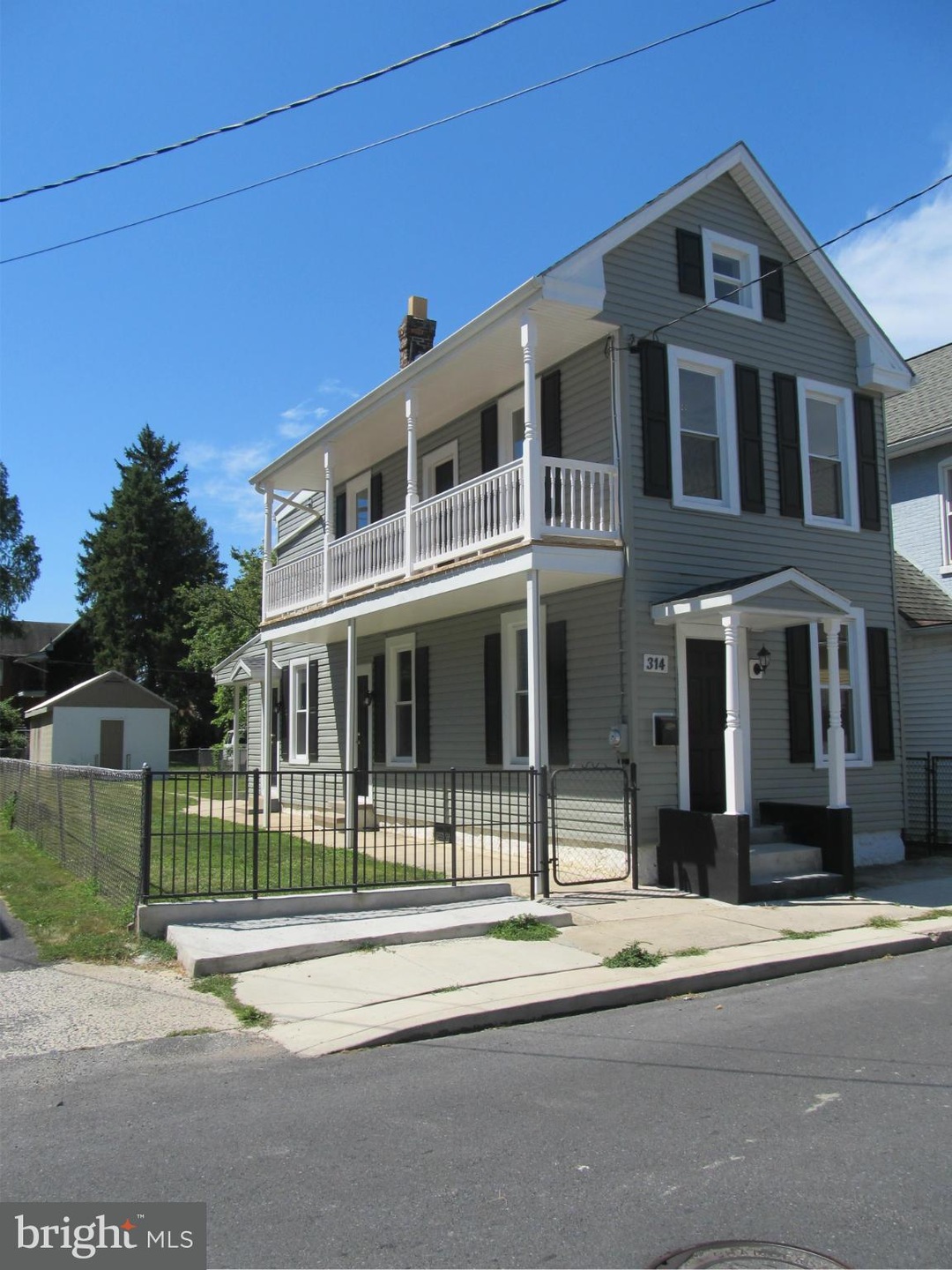 314 E Liberty St, Chambersburg, PA 17201 - photo 1