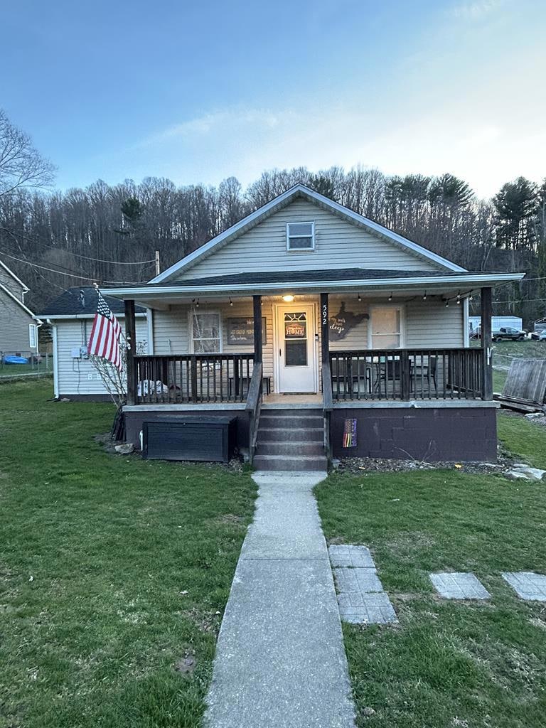 592 Blue Jay Dr, Beaver, WV 25813 | MLS# 86648