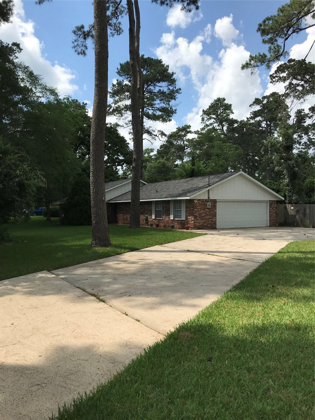 11718 Timbercrest Dr, Tomball, TX 77375 - photo 1