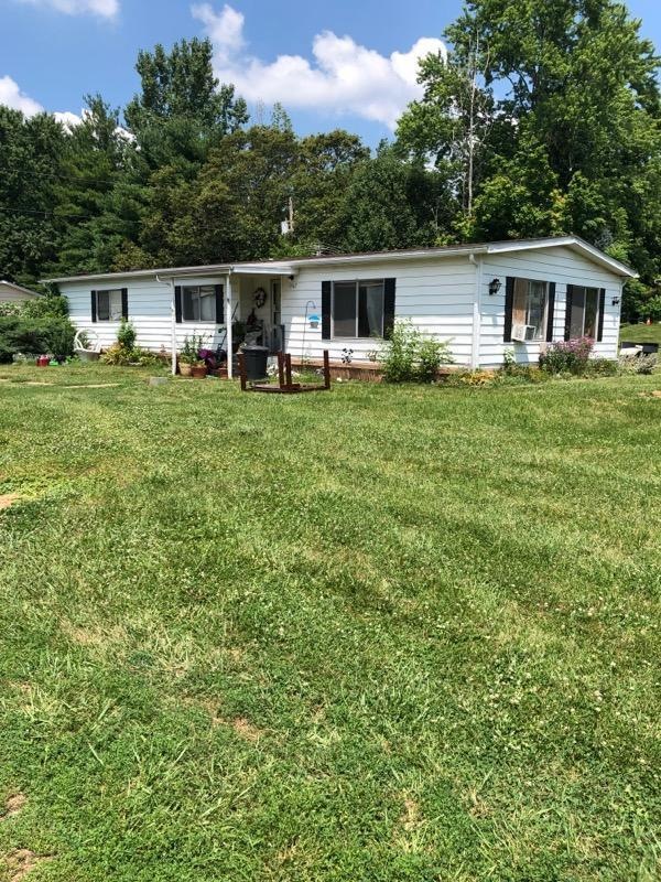 1369 N Court St, Circleville, OH 43113 - photo 1