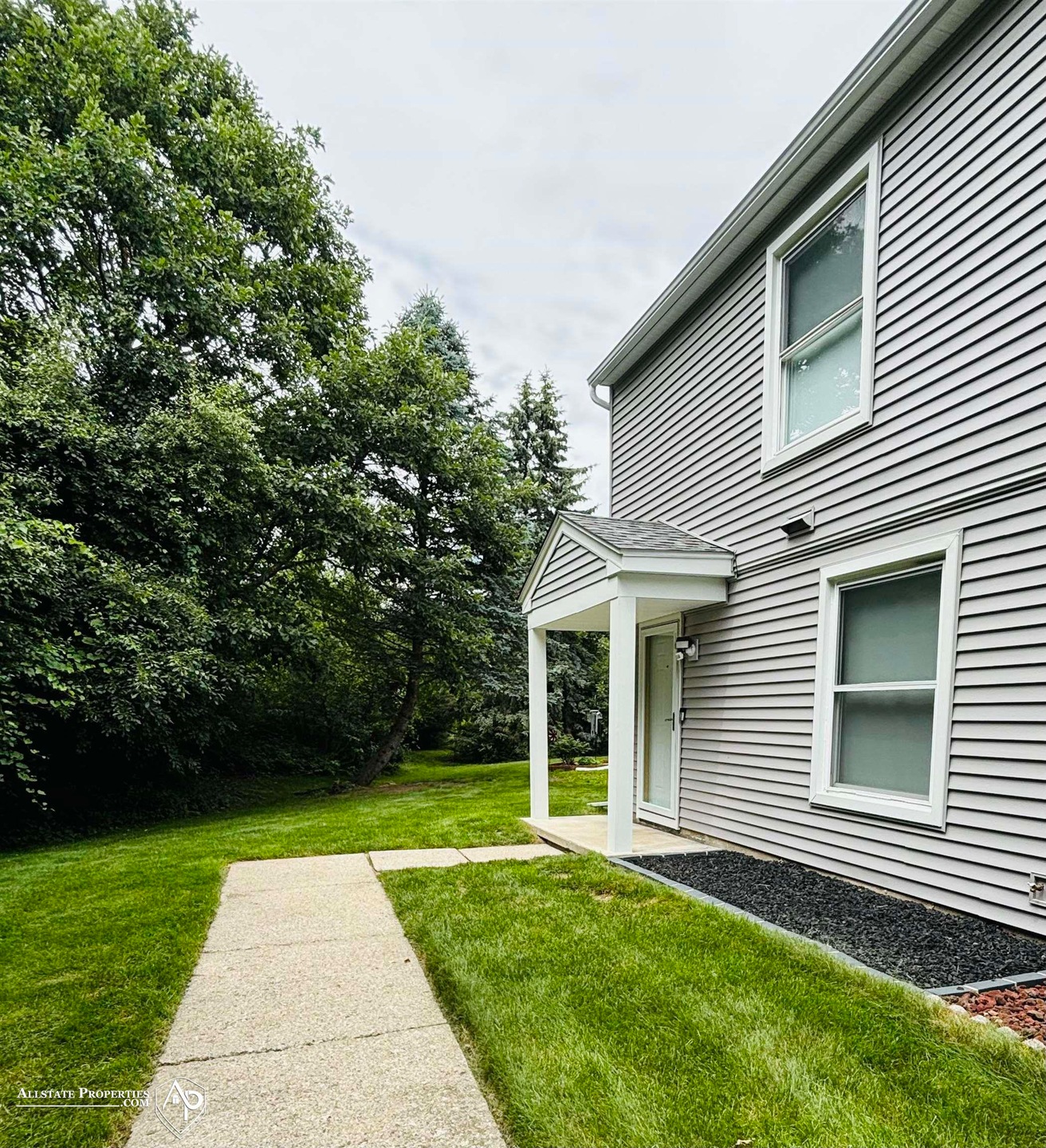 1477 Hunters Ridge Ct, Davison, MI 48423 - photo 1