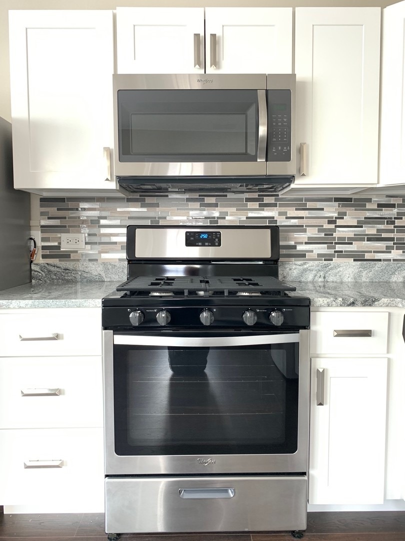 3611 Jay Ln, Rolling Meadows, IL 60008 - photo 1