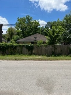 903 Thornton Rd, Houston, TX 77018 - photo 1