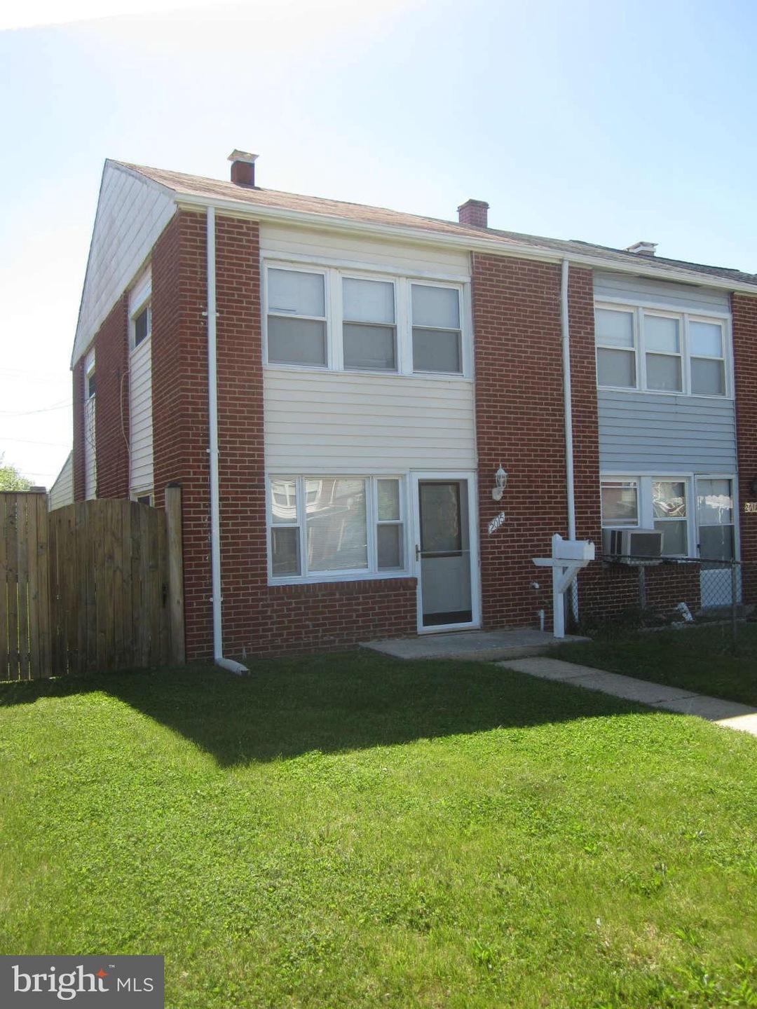 2015 Larkhall Rd, Dundalk, MD 21222 - photo 1