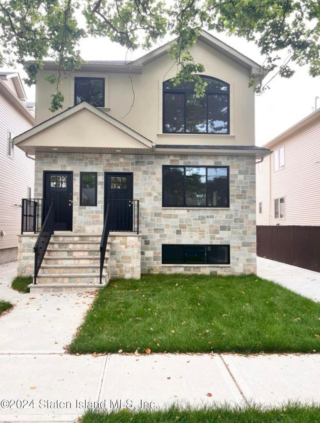 87 Coddington Ave unit 1, Staten Island, NY 10306 - photo 1