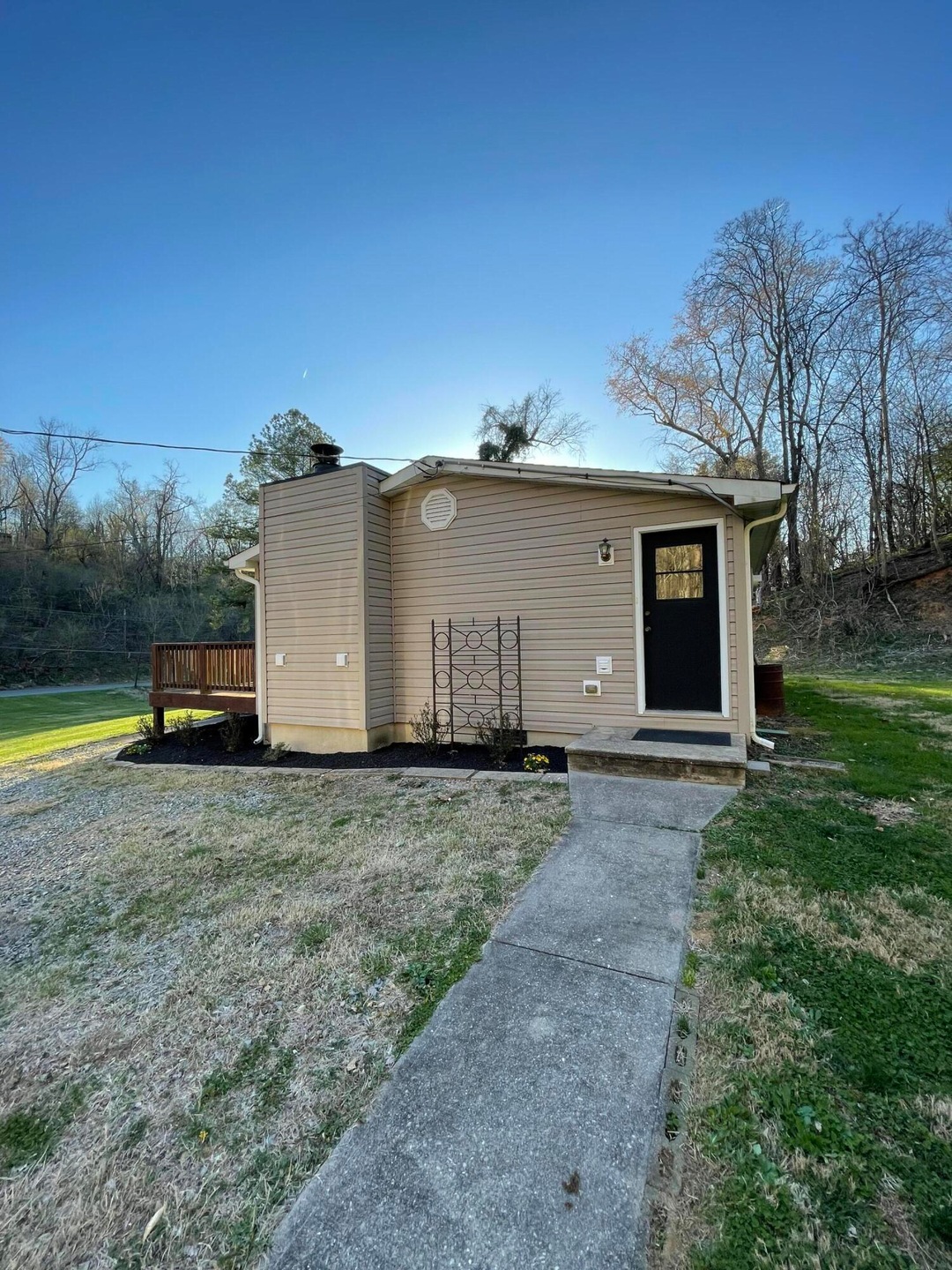 2202 side view