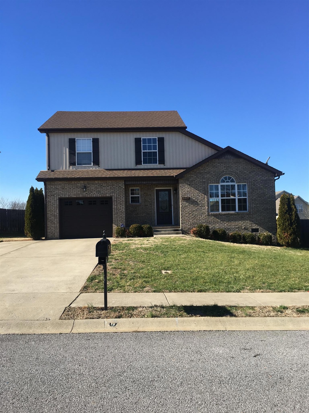 987 Dwight Eisenhower Way