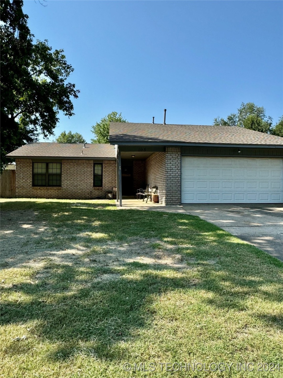 105 W South Park St, Broken Arrow, OK 74011 - photo 1