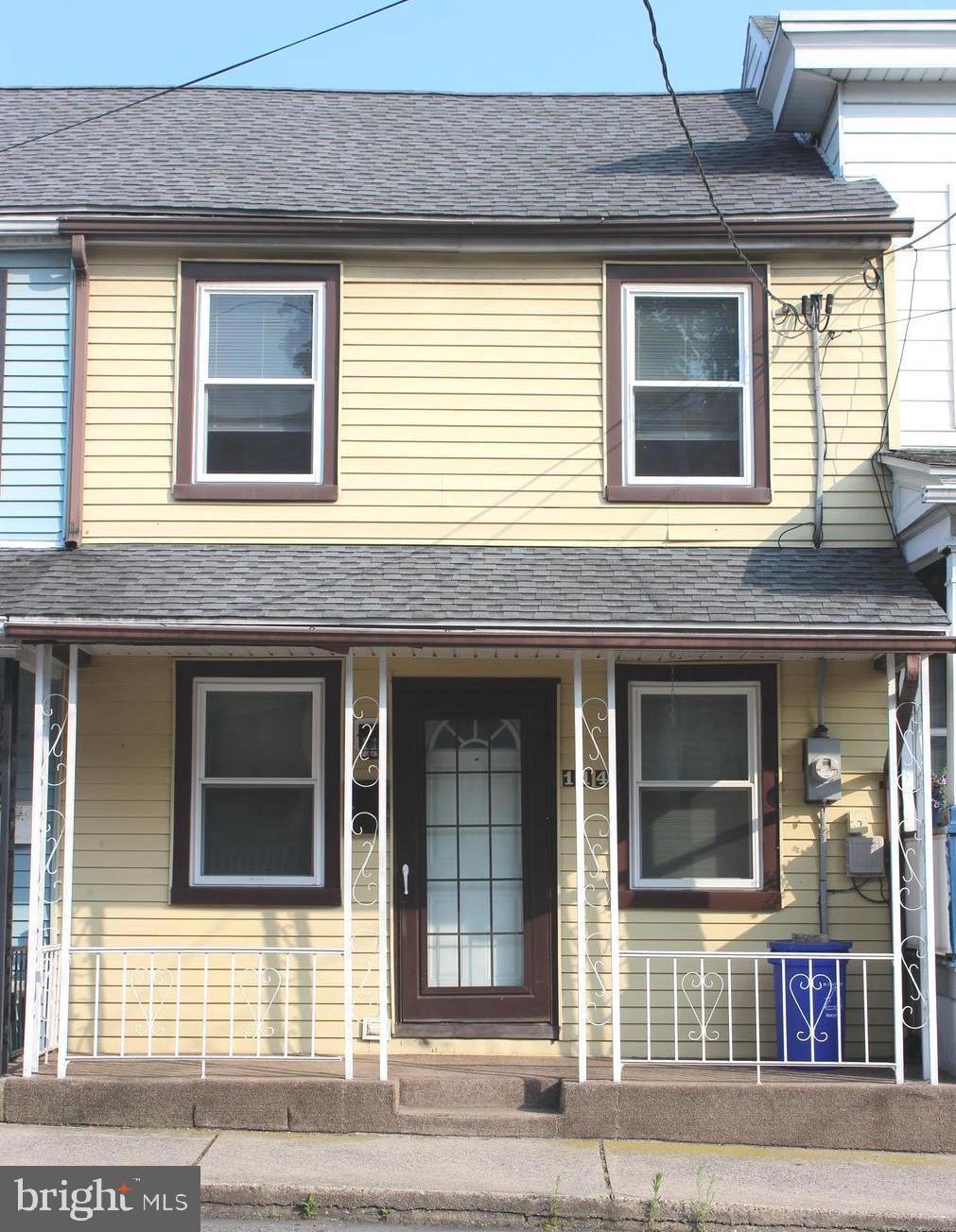 114 E Hancock St, Saint Clair, PA 17970 - photo 1