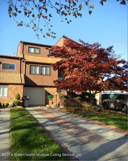 907 W Fingerboard Rd unit 256, Staten Island, NY 10304 - photo 1