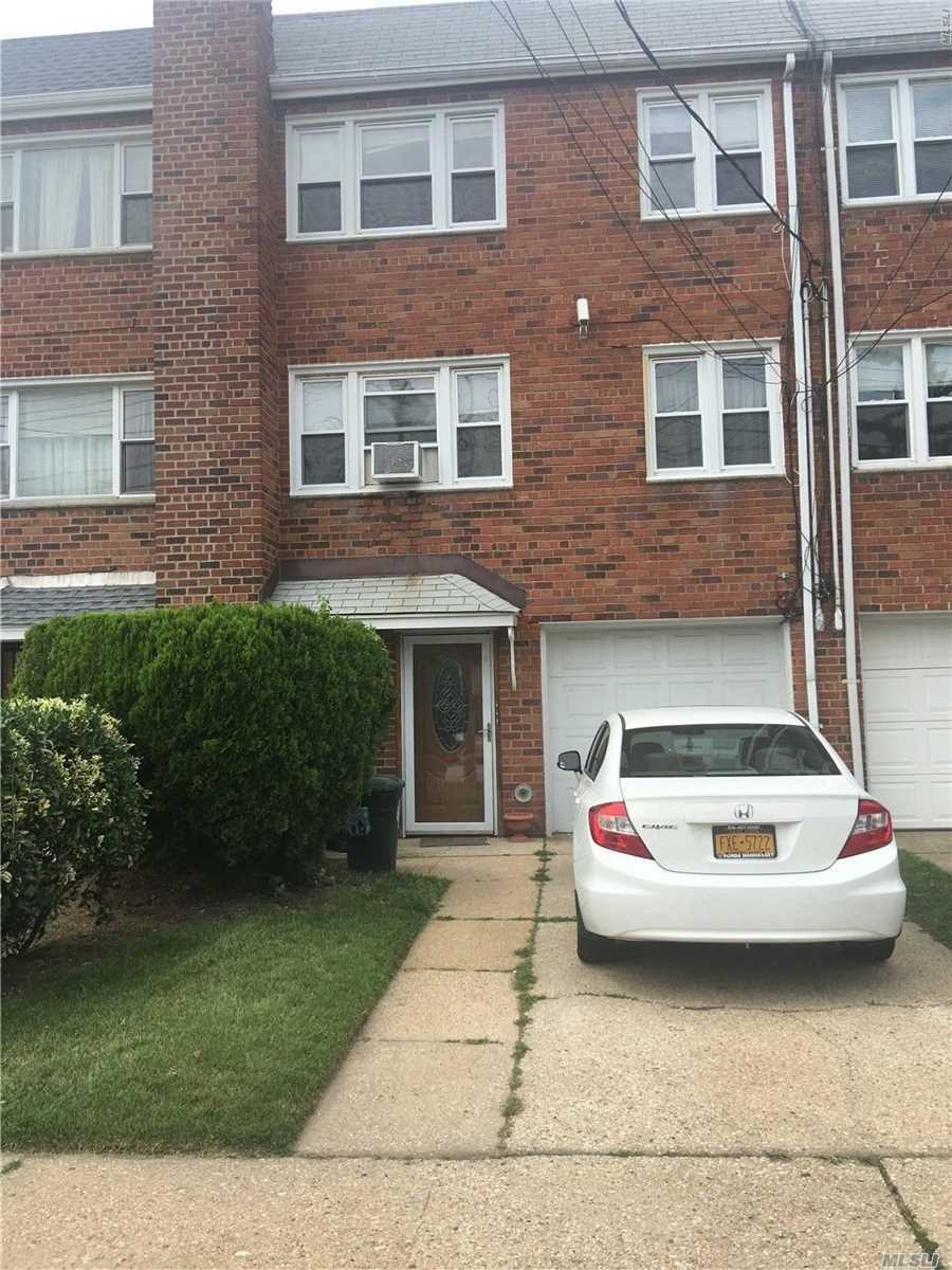 8358 265th St, Glen Oaks, NY 11004 - photo 1