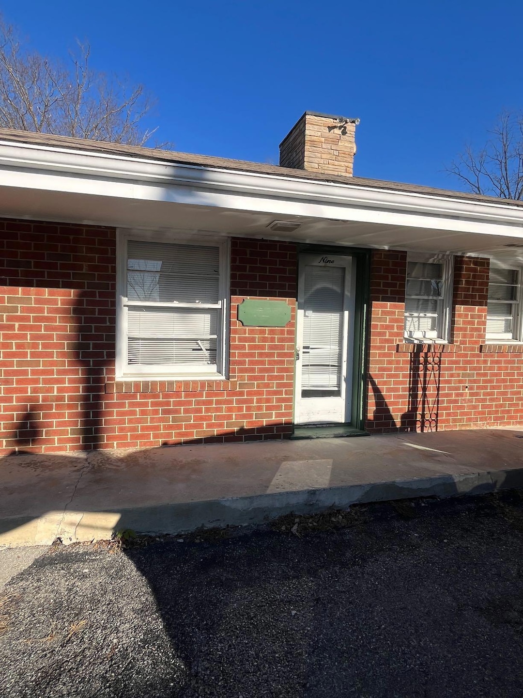 7629 Williamson Rd unit 9, Roanoke, VA 24019 - photo 1