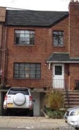 57-38 164th St, Flushing, NY 11365 - photo 1