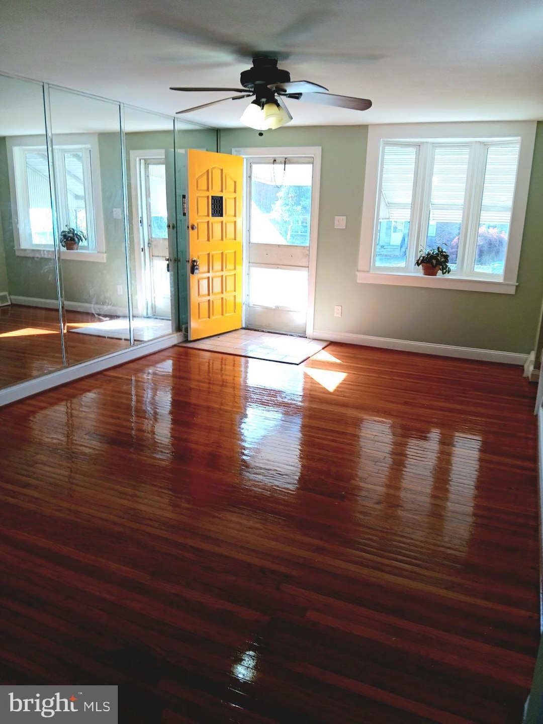 1027 Windsor Rd, Darby, PA 19023 - photo 1