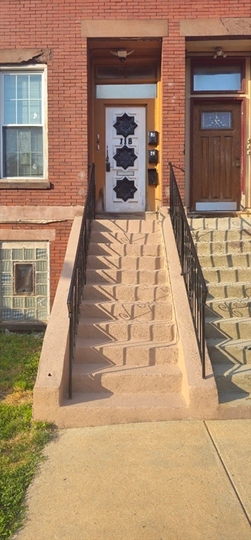 118 Winthrop St unit 2, Boston, MA 02119 - photo 1