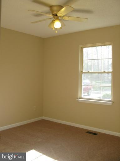 740 Canterbury Dr, Ruther Glen, VA 22546 - photo 1