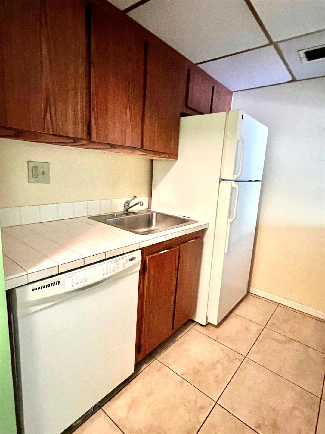 For Rent $1,400/month • Co-Listing Agent