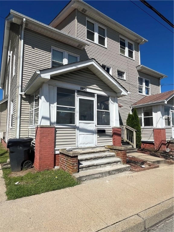 2143 Elmwood Ave, Warwick, RI 02888 - photo 1