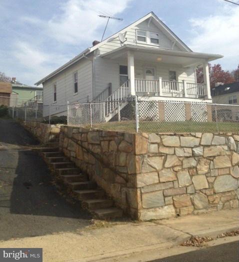 1951 N Cameron St, Arlington, VA 22207 - photo 1