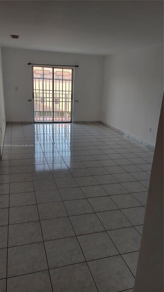 7011 W 29th Ave unit 210, Hialeah, FL 33018 - photo 1