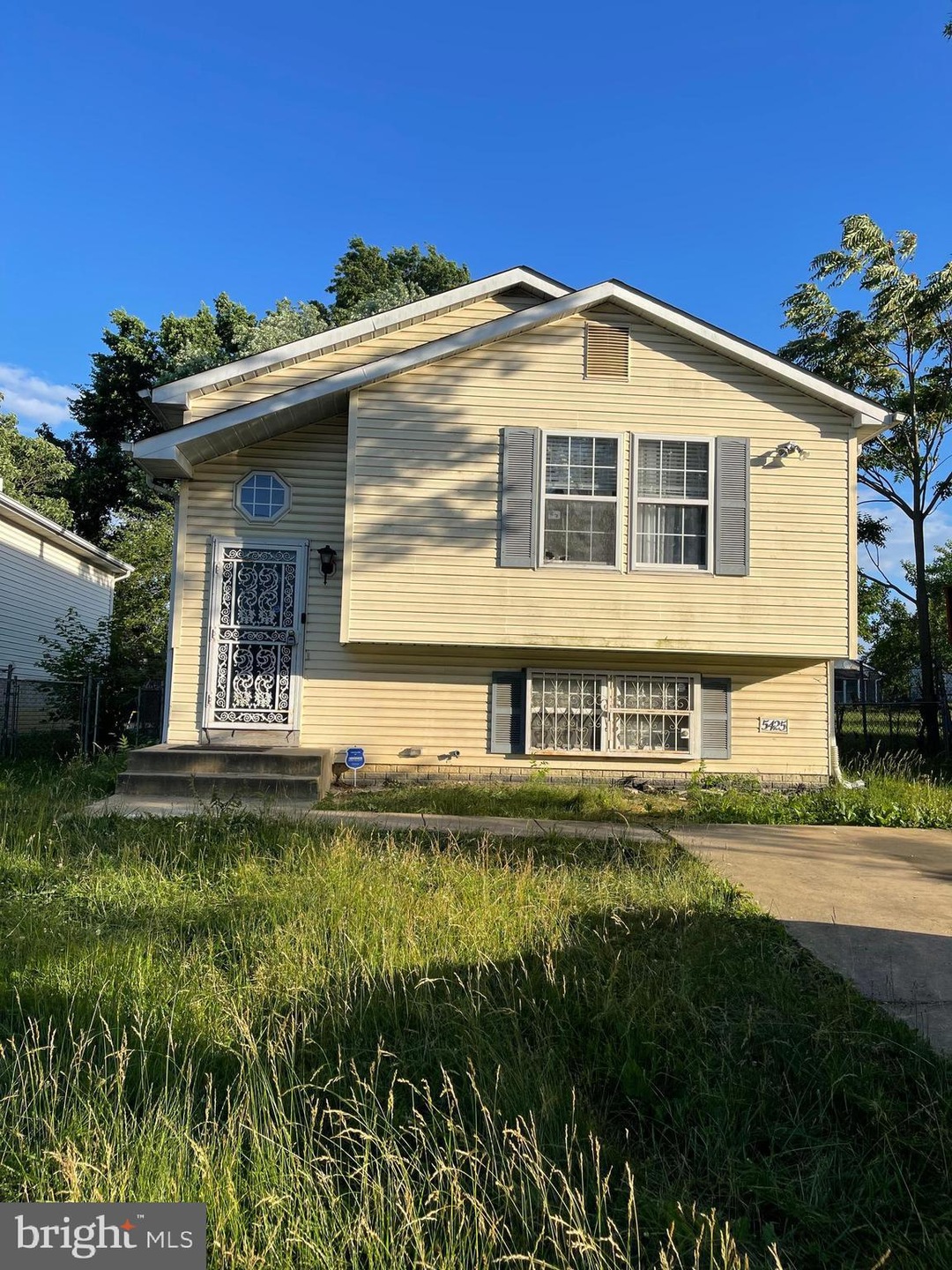 5425 Sheriff Rd, Fairmount Heights, MD 20743 - photo 1