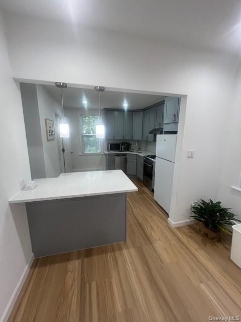 30 Grace St unit 3, Oyster Bay, NY 11771 - photo 1