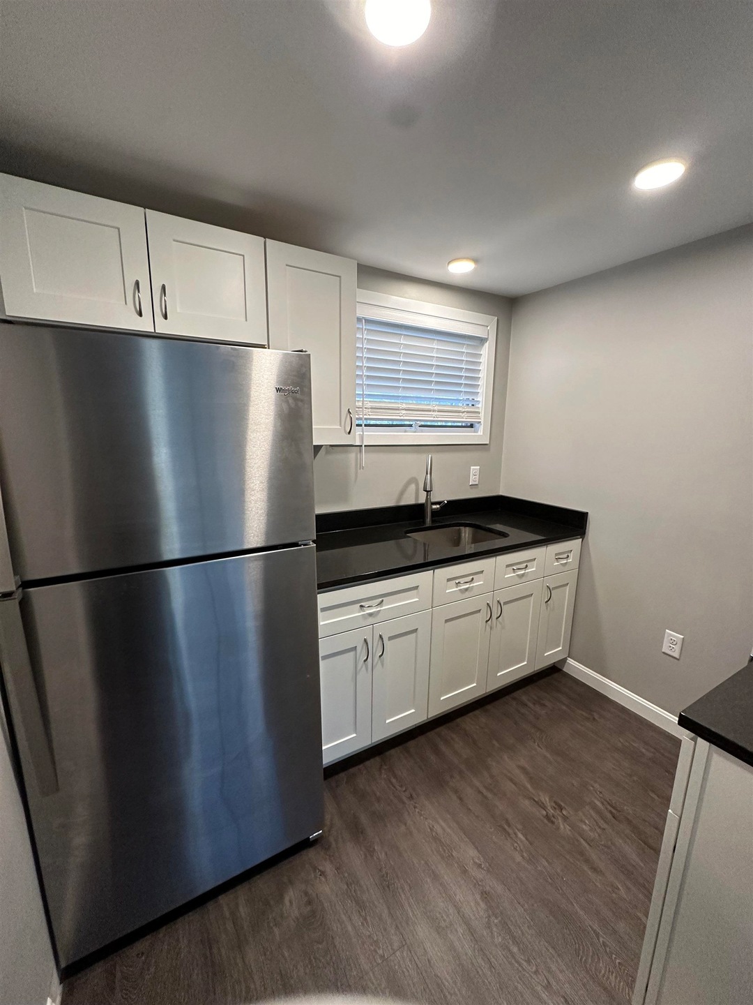 24 Monarch Way unit 202, Portsmouth, NH 03801 - photo 1