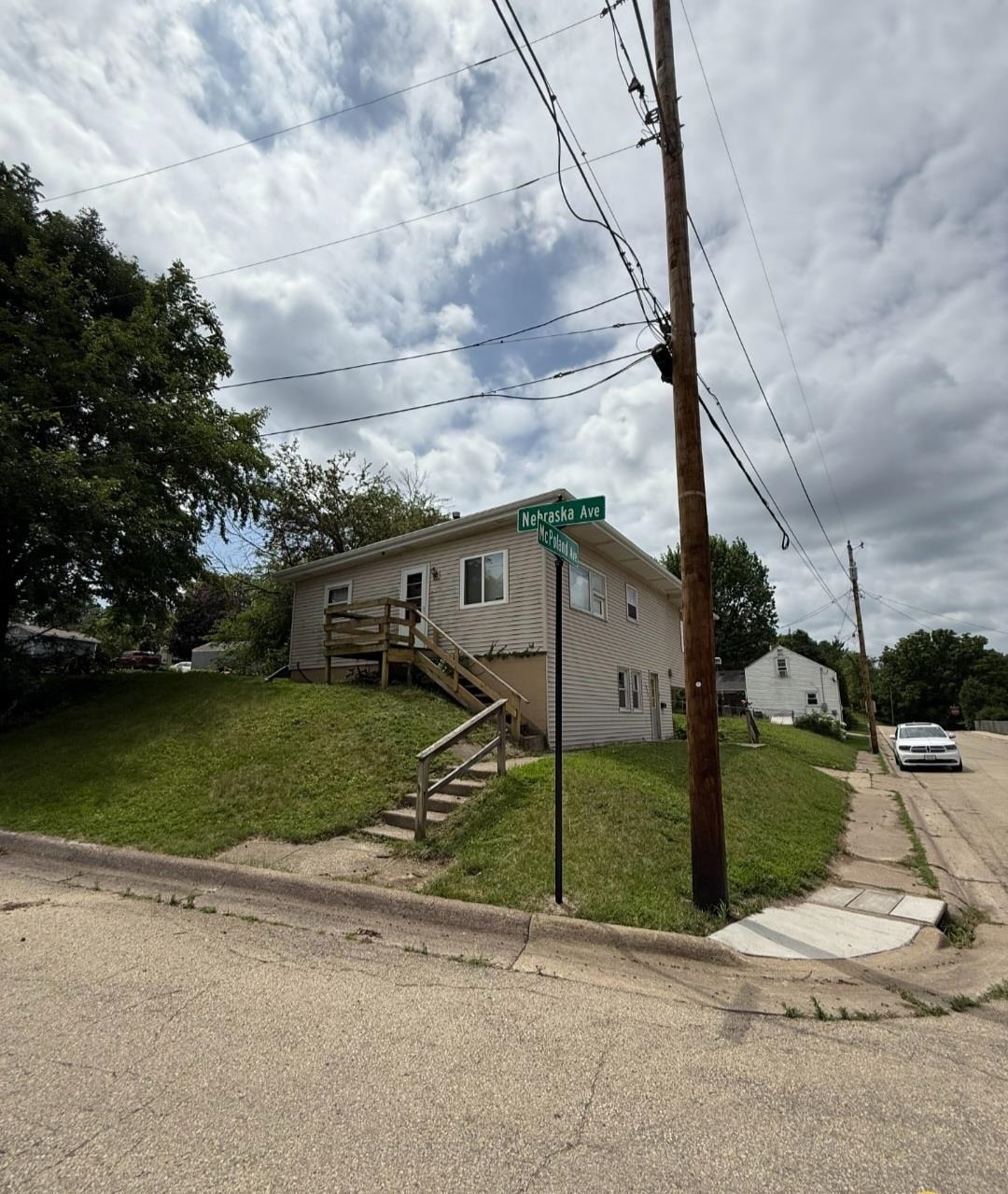 For Rent $1,400/month