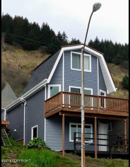 305 Cope St, Kodiak, AK 99615 - photo 1